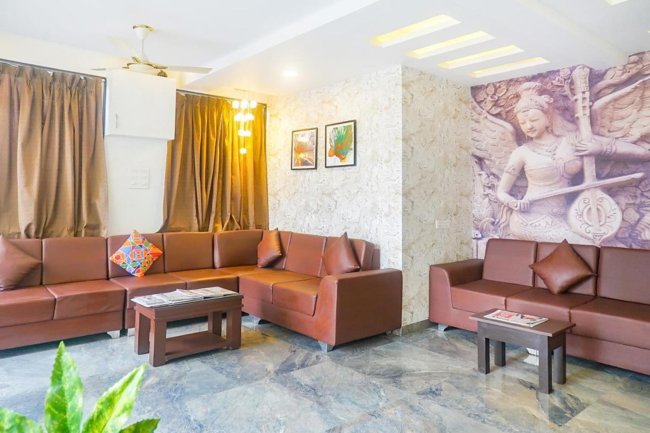 Oyo 15741 Z Inn Phursungi Εξωτερικό φωτογραφία