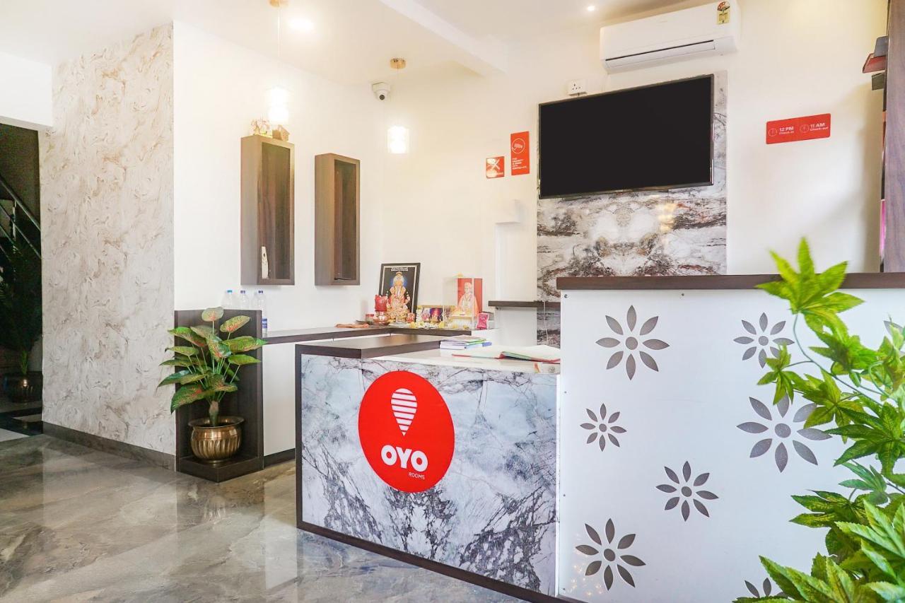 Oyo 15741 Z Inn Phursungi Εξωτερικό φωτογραφία