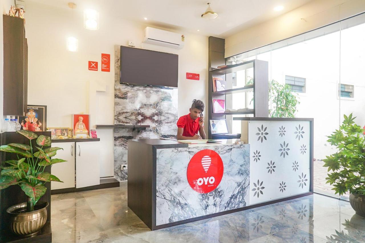 Oyo 15741 Z Inn Phursungi Εξωτερικό φωτογραφία